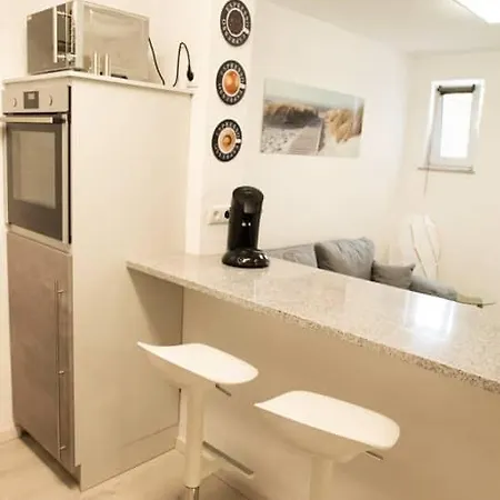Moderne Ruhige Ferienwohnung - Fewo Jahrsfeld Strassenhaus