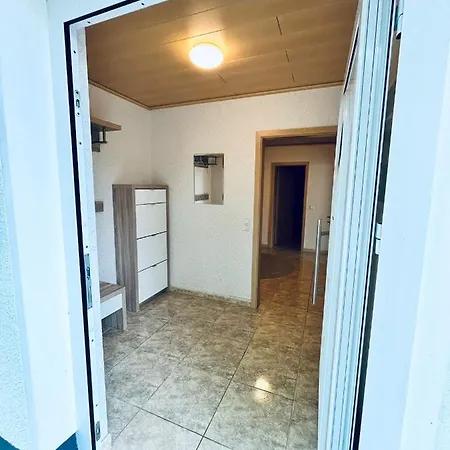 Moderne Ruhige Ferienwohnung - Fewo Jahrsfeld * Strassenhaus